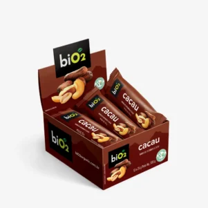 Barra de Castanhas e Frutas biO2 Nuts e Fruits, vegana e sem glúten, sabor cacau, caixa com 12 unidades de 25 gramas cada.