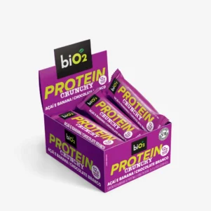 Barra Crocante de Proteína biO2 linha Protein & Performance, Vegana e Sem Glúten, sabor Açaí e Banana com cobertura de chocolate branco, caixa com 9 unidades de 50 gramas cada.