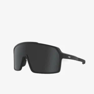 óculos de sol esportivo HB na cor preta, nome do modelo Grinder Matte