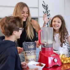 seu filho come o que voce coloca no carrinho bio2