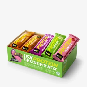 Caixa com várias barras crocantes de proteína biO2 linha Protein & Performance, veganas e sem glúten, 5 sabores, contendo 15 unidades de 50 g cada.
